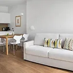 Gartenresidence Zea Curtis 아파트호텔 메라노