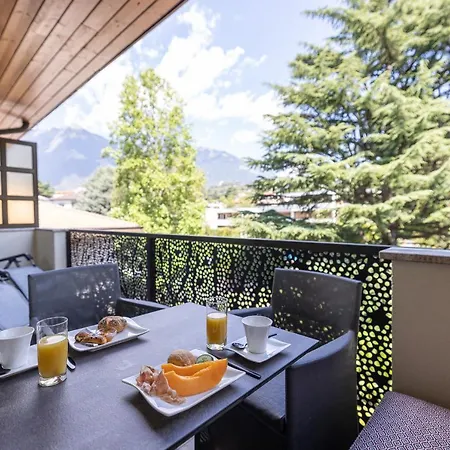 Gartenresidence Zea Curtis 3* Merano