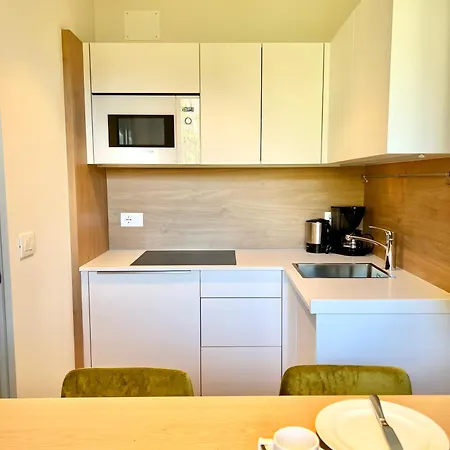 Gartenresidence Zea Curtis 3* Μεράνο