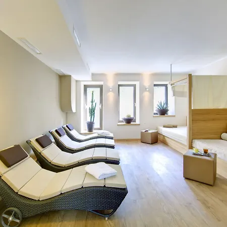 Gartenresidence Zea Curtis 3* Merano