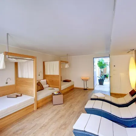 Gartenresidence Zea Curtis 3*